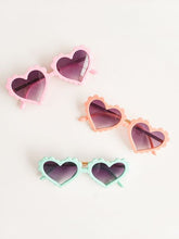 Load image into Gallery viewer, Scallop Heart Sunnies- Blue
