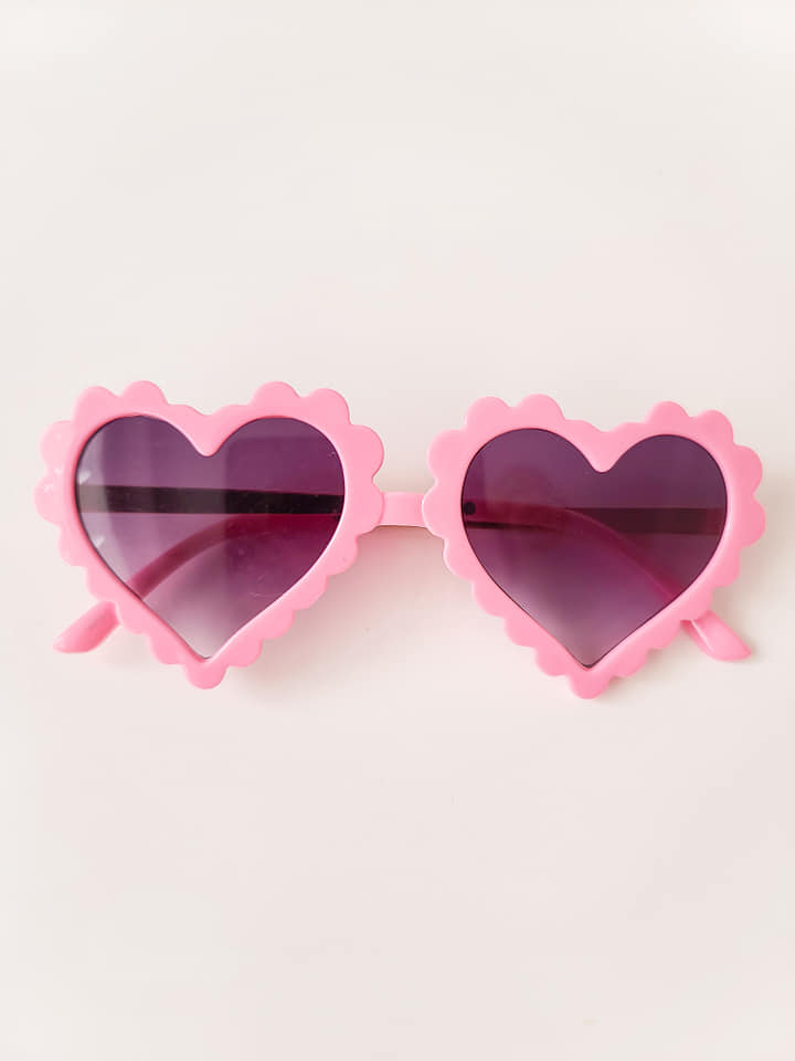 Scallop Heart Sunnies- Pink